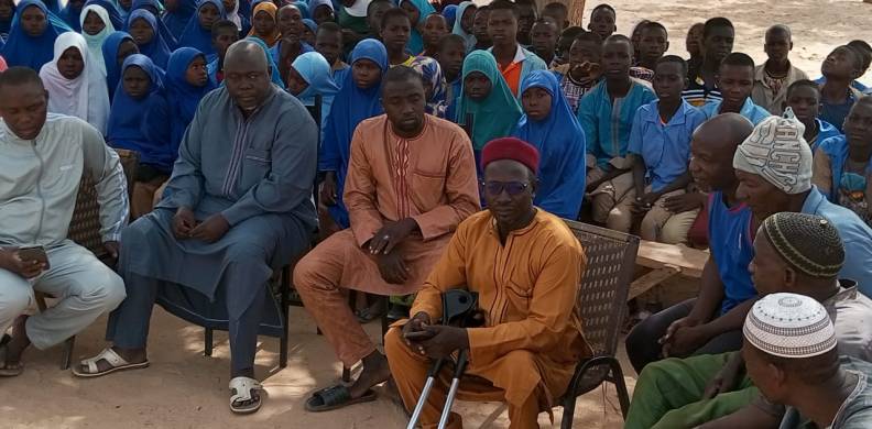 Sensibilisation des communautés sur l'éducation des enfants handicapés dans la commune de DIOUNDOU( DU 26 AVRIL AU 03 MAI 2023).